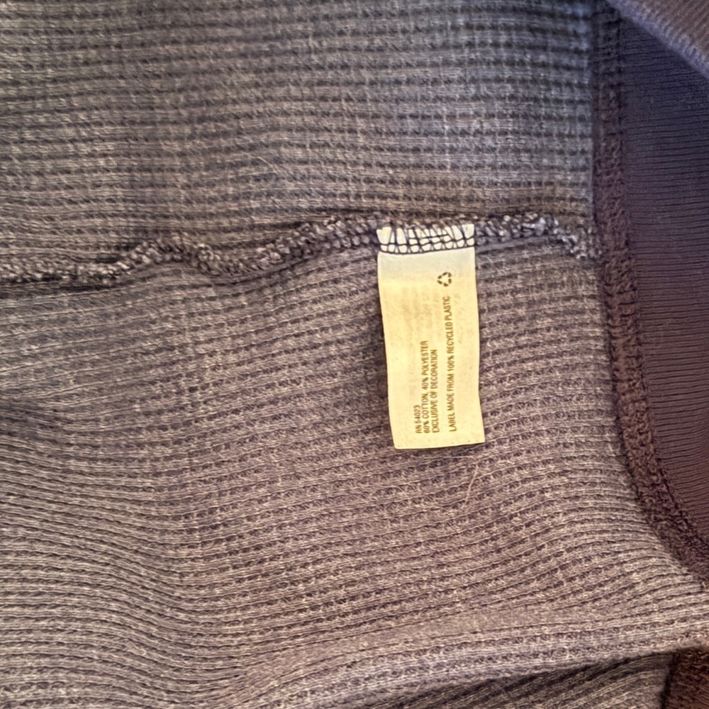 GAP NWOT Men's Dark Blue Waffle Knit Zip-Up Sweatshirt - Picture 4 of 4
